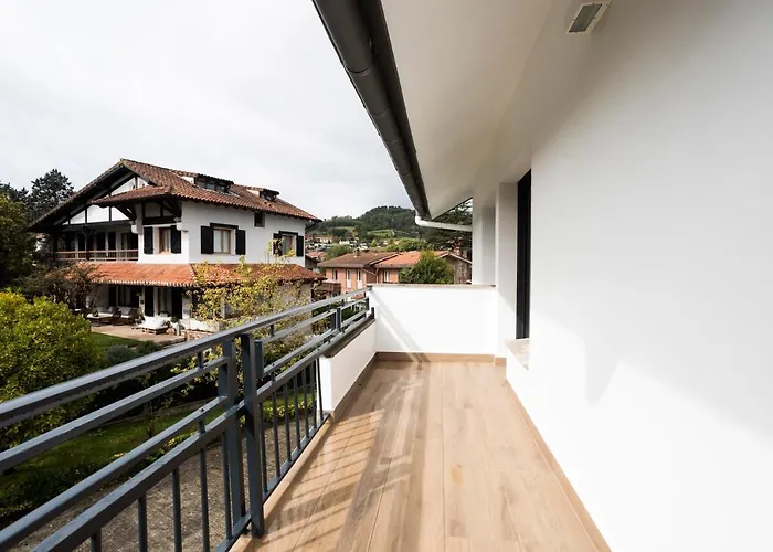 Akartegi By Basquelidays * Hondarribia